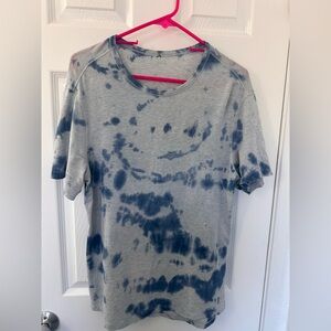 Lululemon Men’s Unisex Short Sleeve T-shirt- PTP 20”- EUC